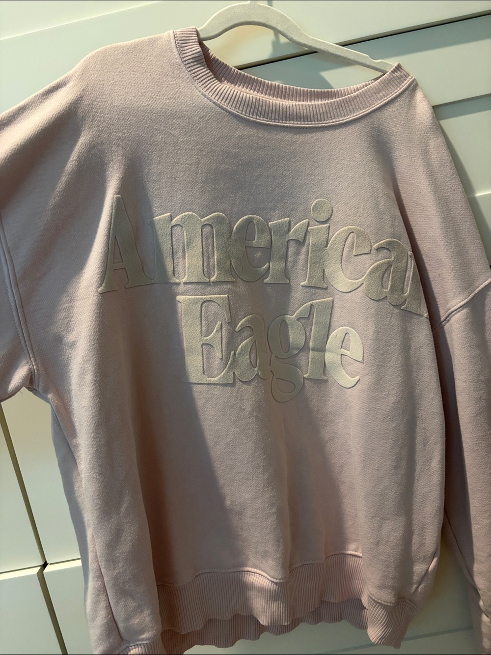 American Eagle Light Pink Pullover Sweatshirt